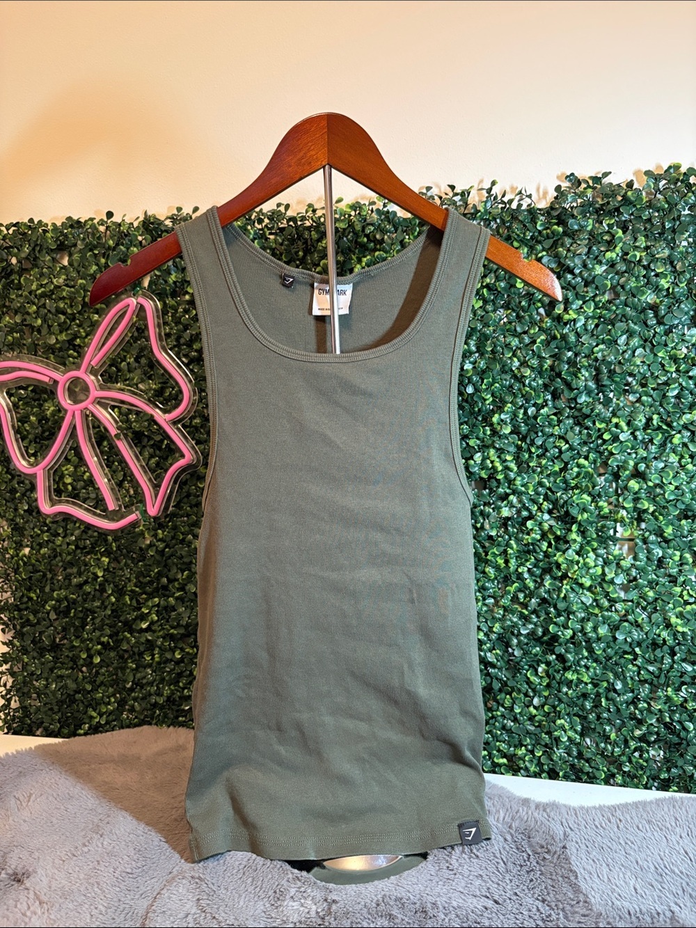 Gymshark Olive Ribbed Tank Top - Women's Sleeveless Knit Size Large